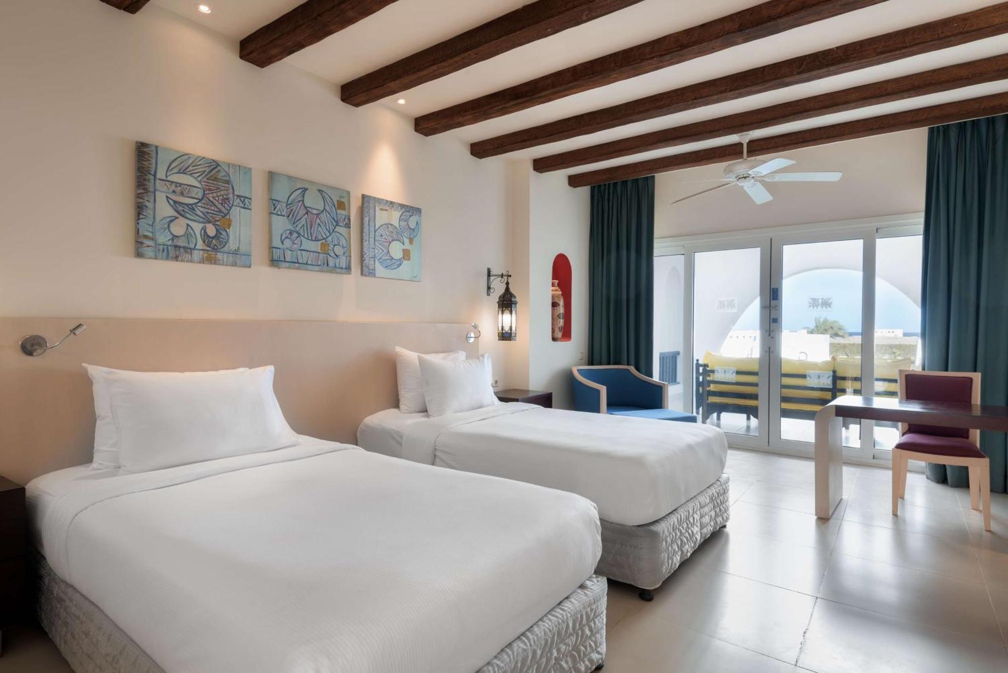 Twin Room Pool View